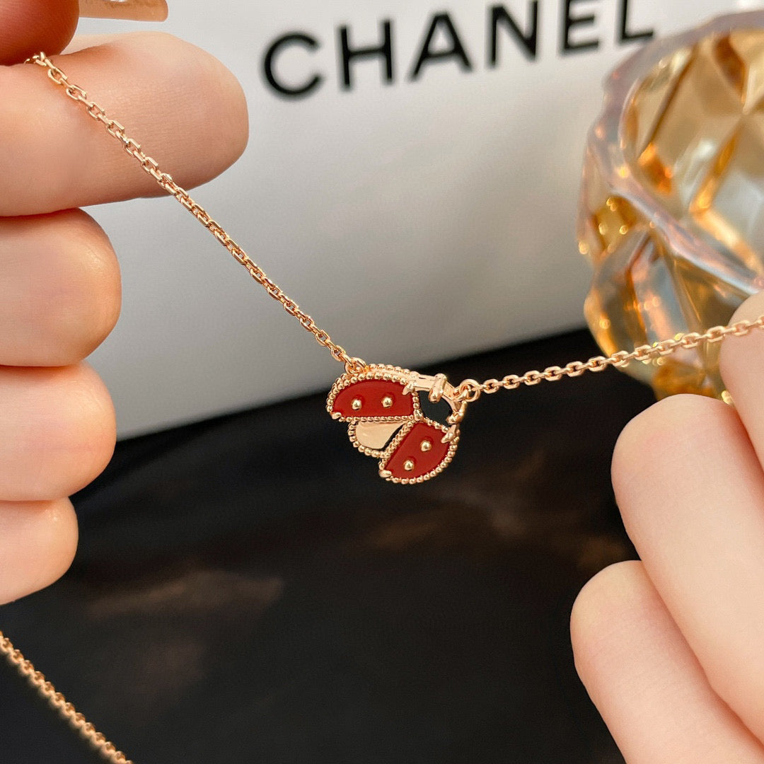 [CharmAmor]LUCKY  CARNELIANS LADYBUG NECKLACE