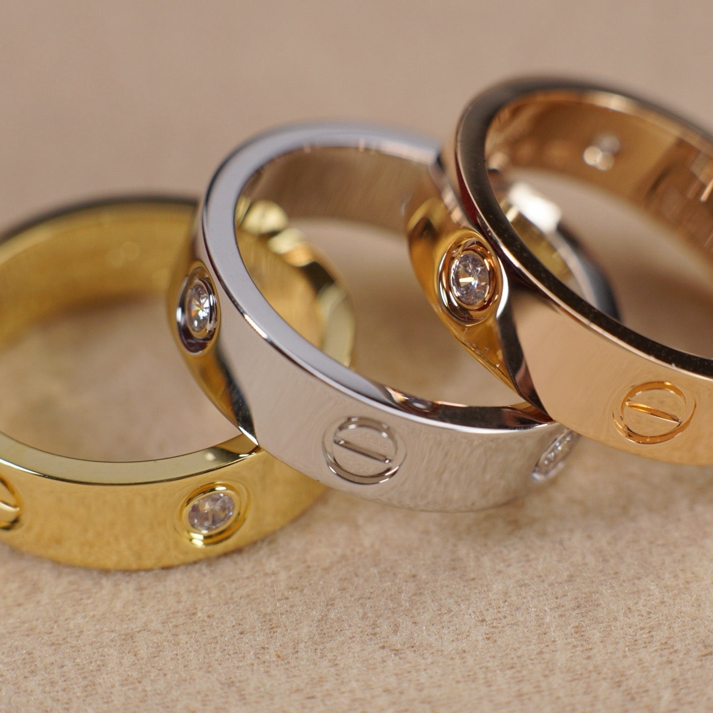 [CharmAmor]LOVE 5.5MM 3 DIAMOND RING
