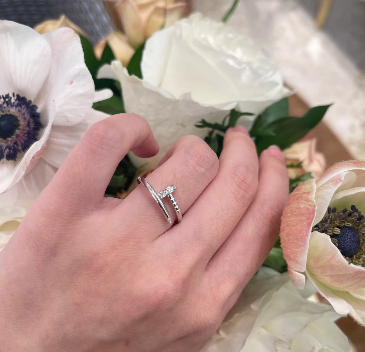 [CharmAmor]JUSTE 1.8MM HALF DIAMOND RING