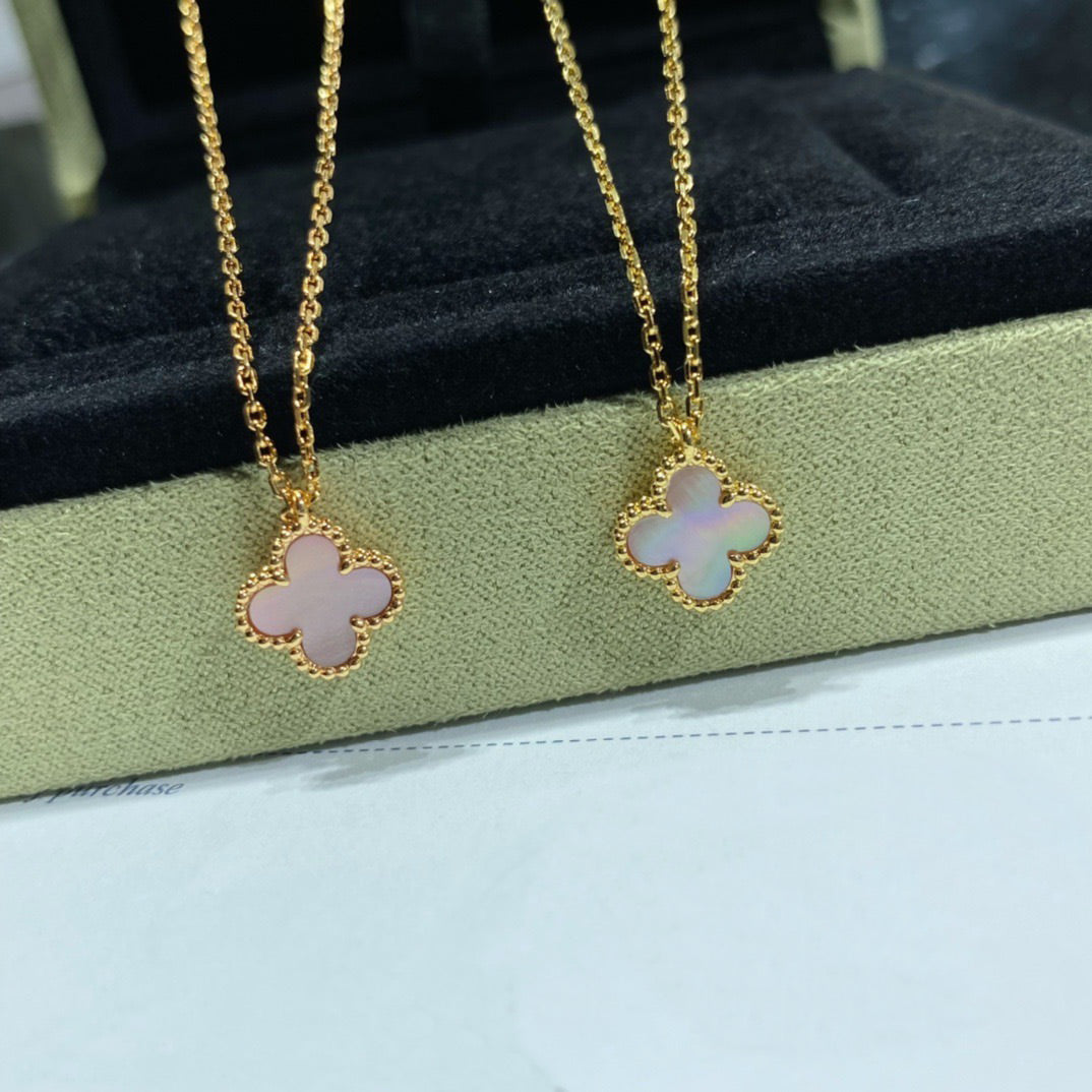 [CharmAmor]CLOVER 9.5MM PINK MOTHER OF PEARL SINGLE FLOWER NECKLACE