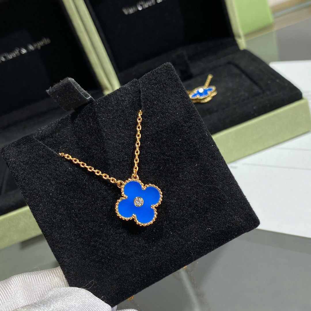 [CharmAmor]CLOVER 15MM DIAMOND AND BLUE AGATE NECKLACE