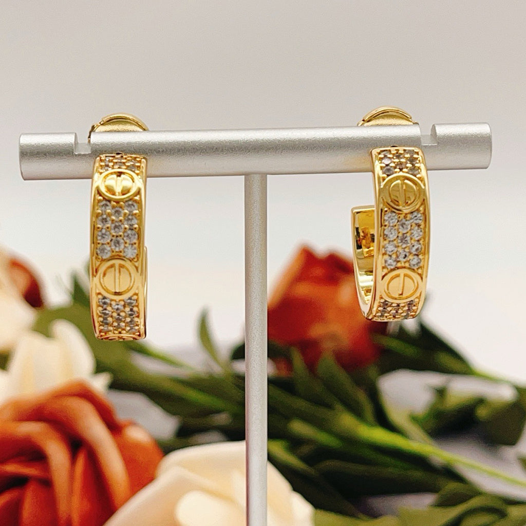 [CharmAmor]LOVE 5.5MM DIAMOND PAVED EARRINGS