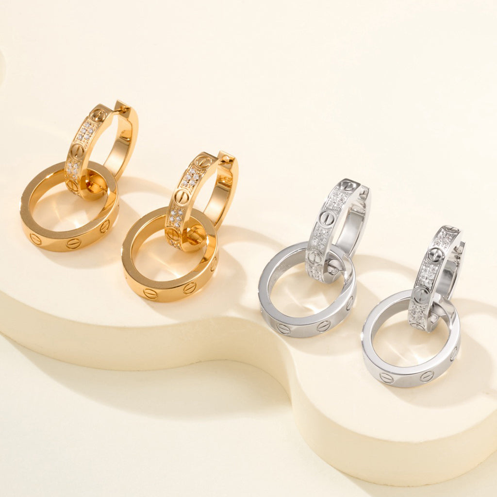 [CharmAmor]LOVE 3.3MM DANGLE HALF DIAMOND EARRINGS
