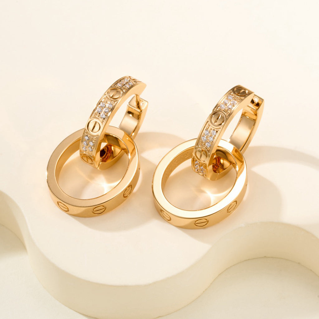 [CharmAmor]LOVE 3.3MM DANGLE HALF DIAMOND EARRINGS