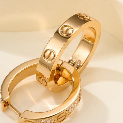 [CharmAmor]LOVE 3.3MM DANGLE HALF DIAMOND EARRINGS