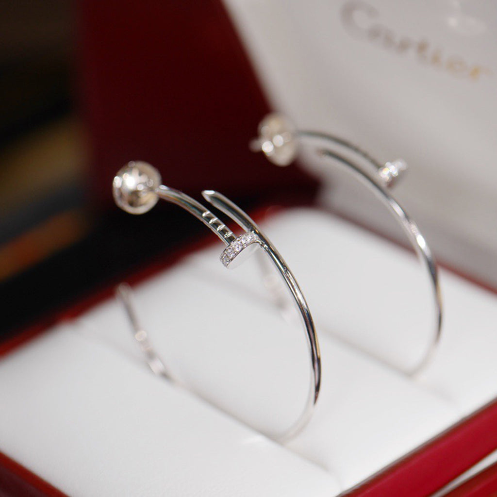 [CharmAmor]JUSTE HALF DIAMOND LARGE EARRINGS