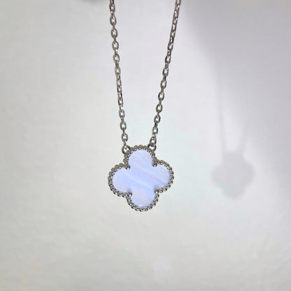 [CharmAmor]CLOVER 15MM BLUE CHALCEDONY NECKLACE SILVER
