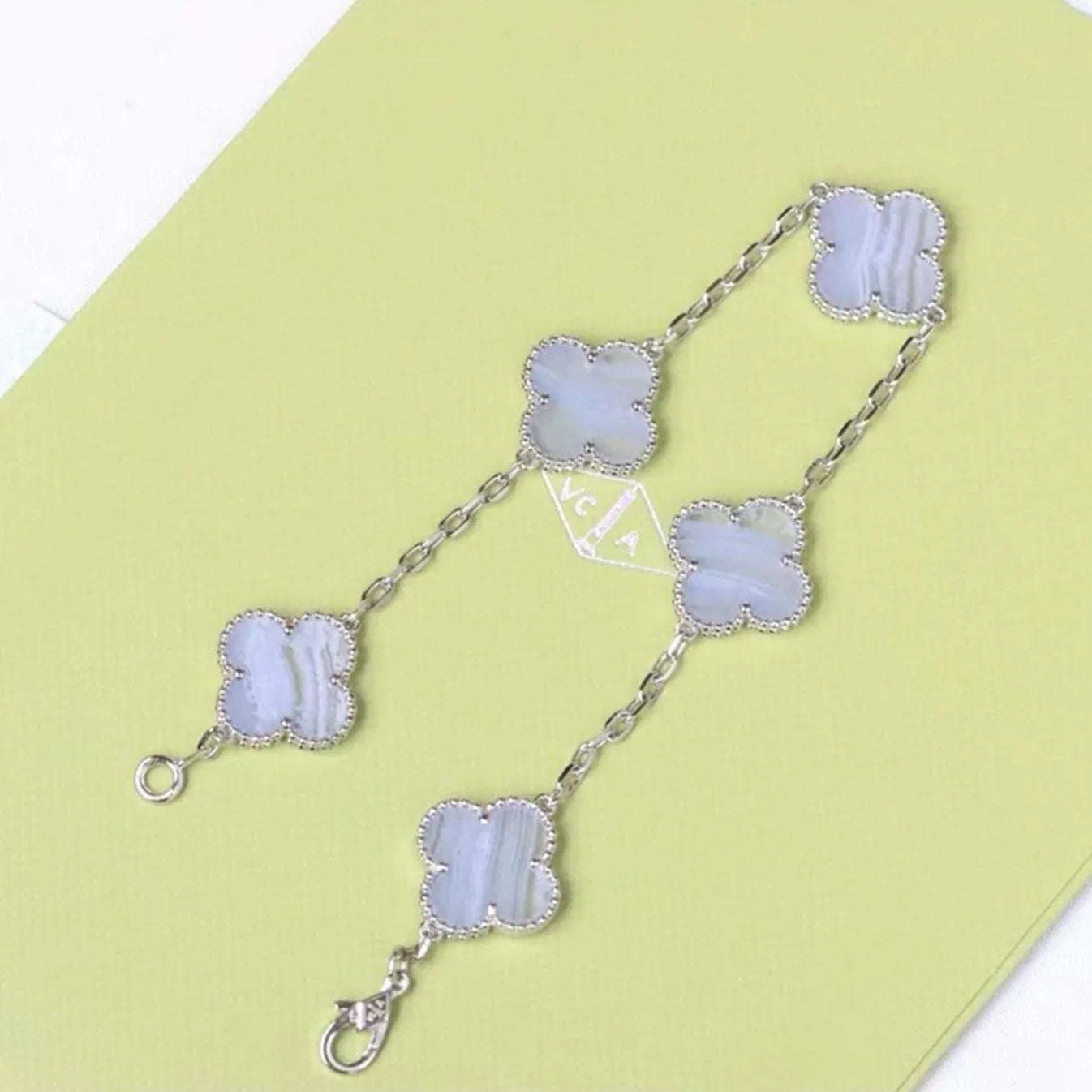 [CharmAmor] CLOVER 5 MOTIF PURPLE CHALCEDONY BRACELET COLLECTION