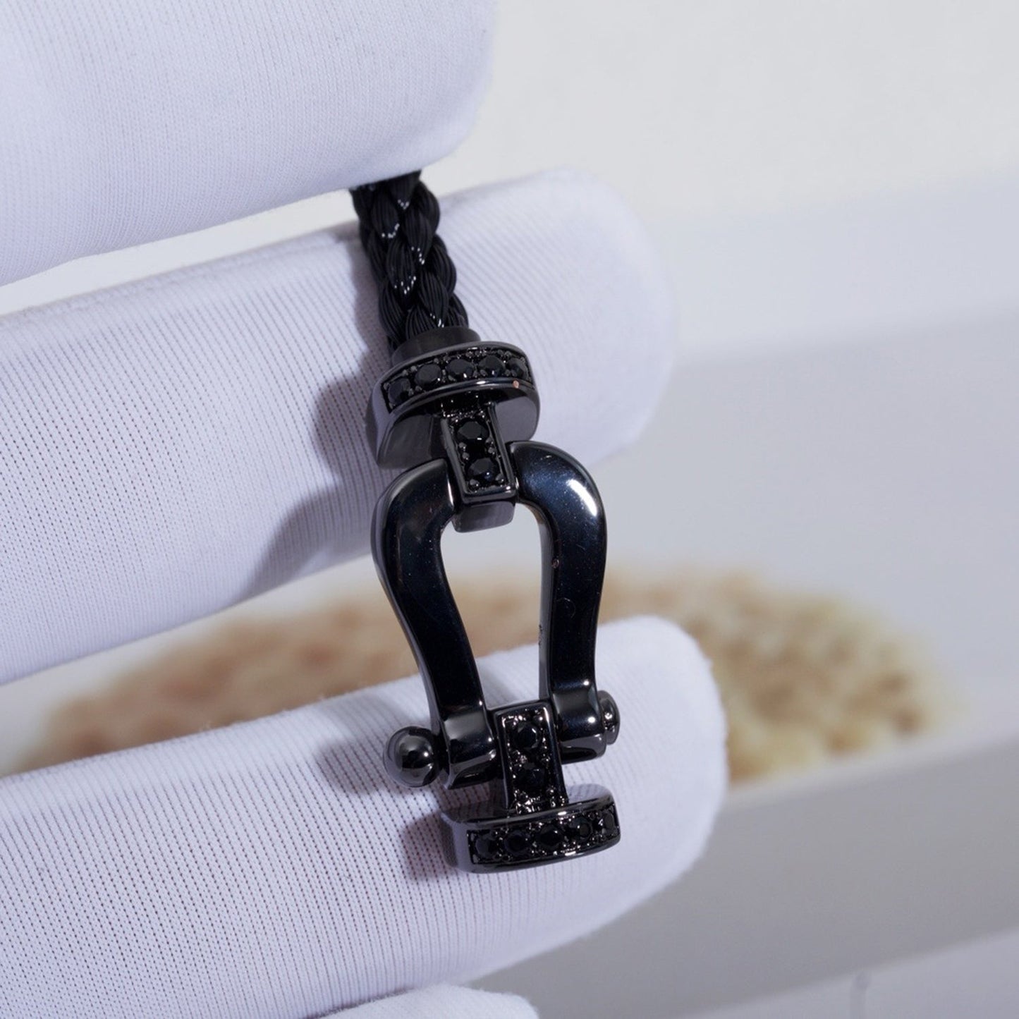 [CharmAmor]FORCE LARGE SERIES HORSESHOE BLACK SAMURAI BRACELET