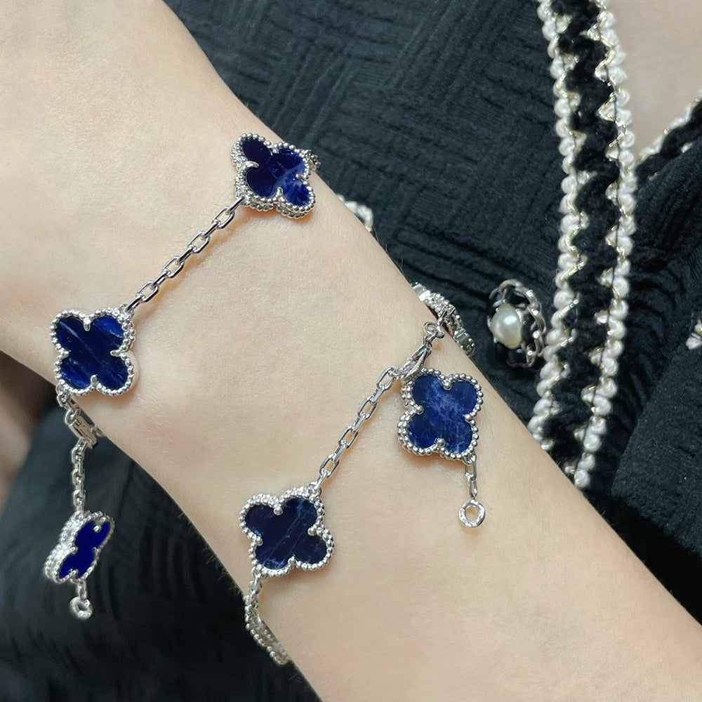 [CharmAmor]CLOVER 5 MOTIF PIETERSITE SILVER BRACELET