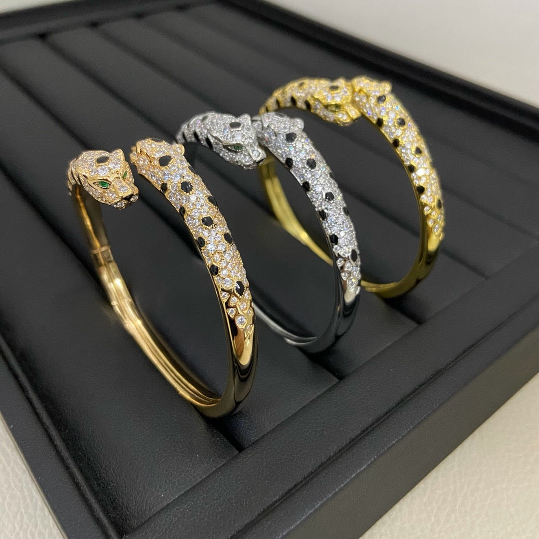 [CharmAmor]PANTHERE DOUBLE HEADED HALF DIAMOND OPEN BRACELET