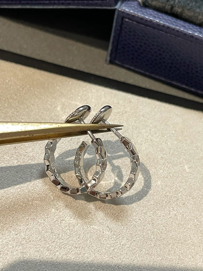 [CharmAmor]Hollow Design Four-Leaf Clover Flower Shape Ring
