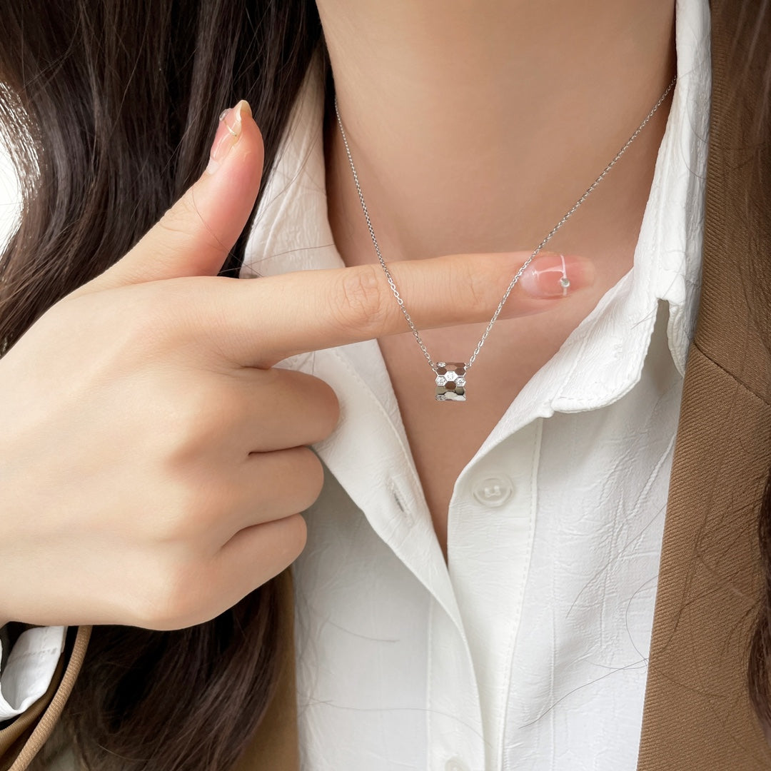 [CharmAmor]BEE MINI PEDANT DIAMOND NECKLACE