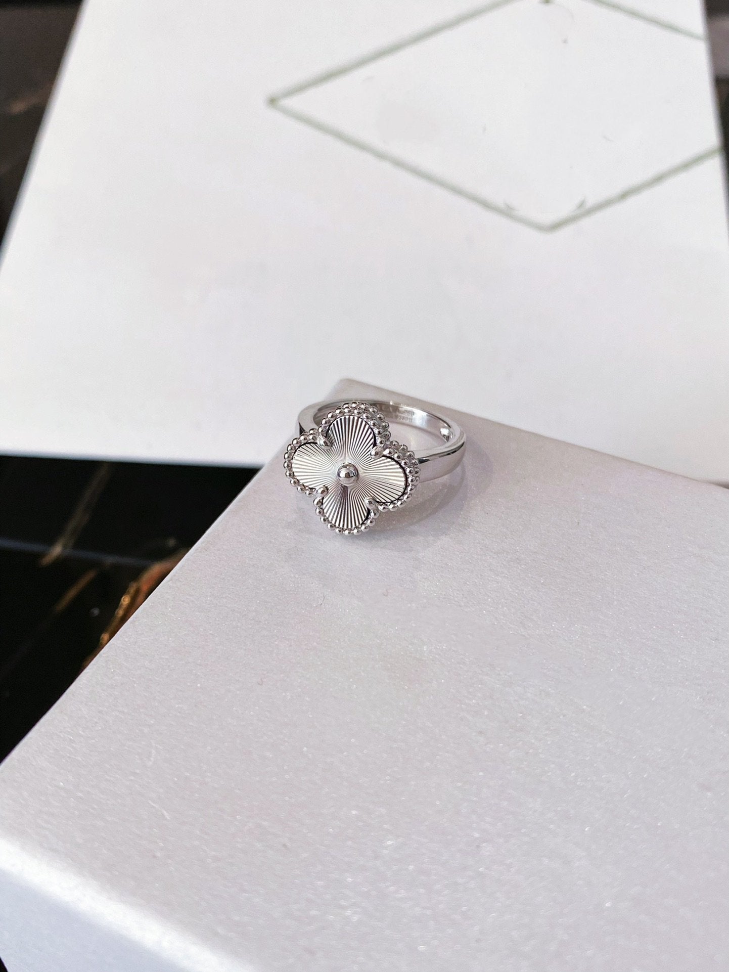 [CharmAmor]CLOVER SILVER RING