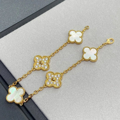 [CharmAmor] CLOVER WHITE PEARL MOP 5 MOTIF BRACELET COLLECTION