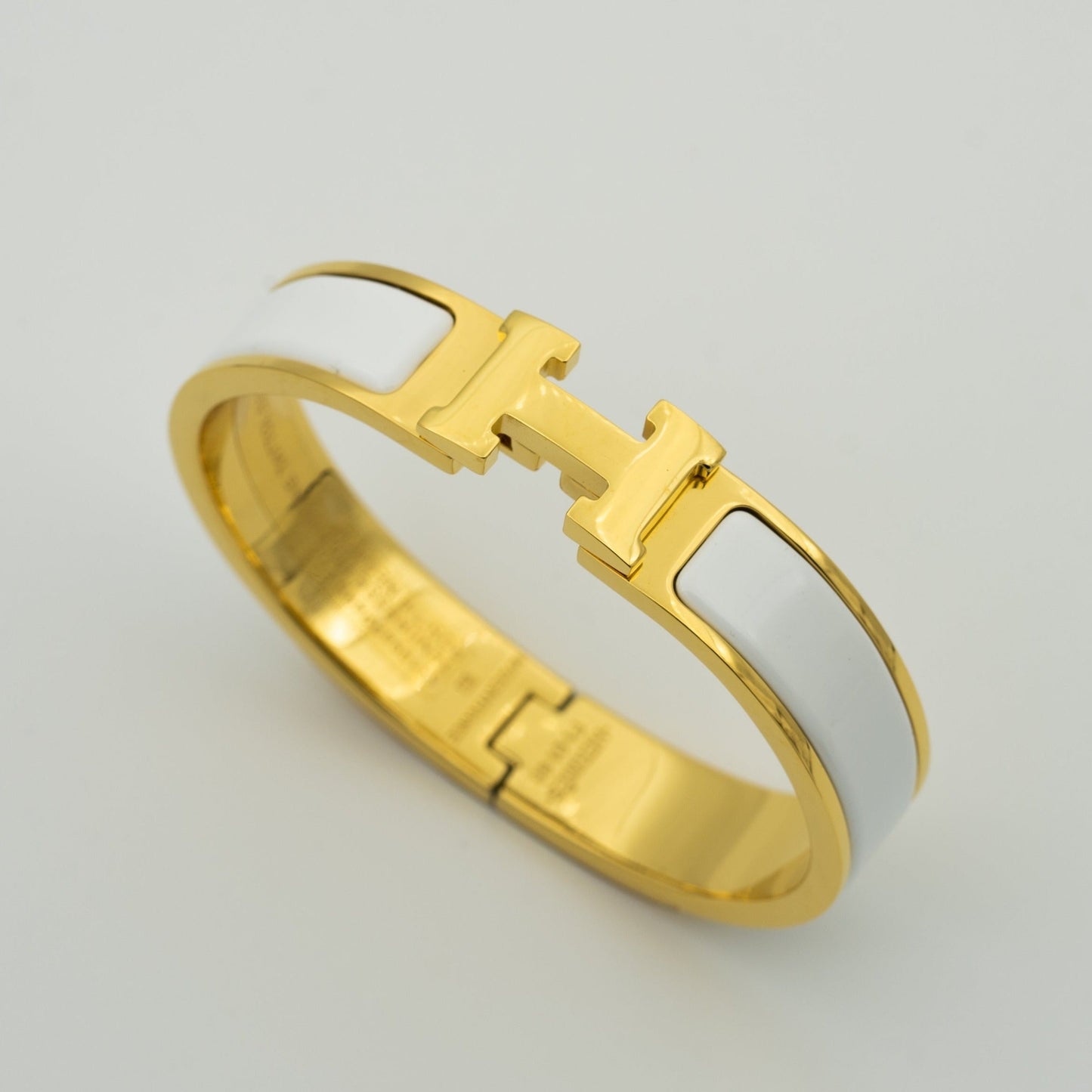 [CharmAmor]H WHITE BRACELET