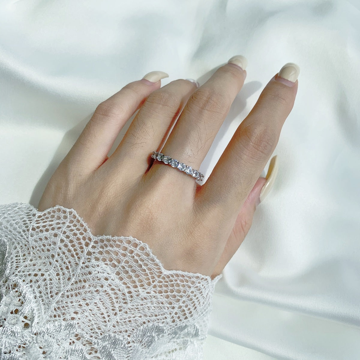 [CharmAmor]Sparkling Round Cut Tennis Ring