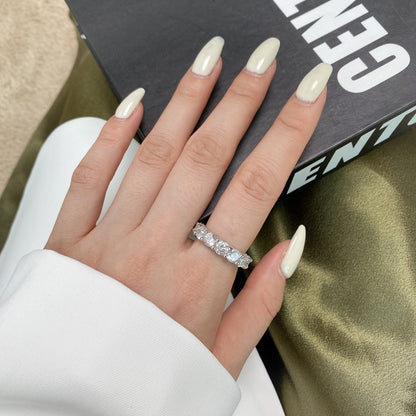 [CharmAmor]Gorgeous Round Cut Tennis Ring