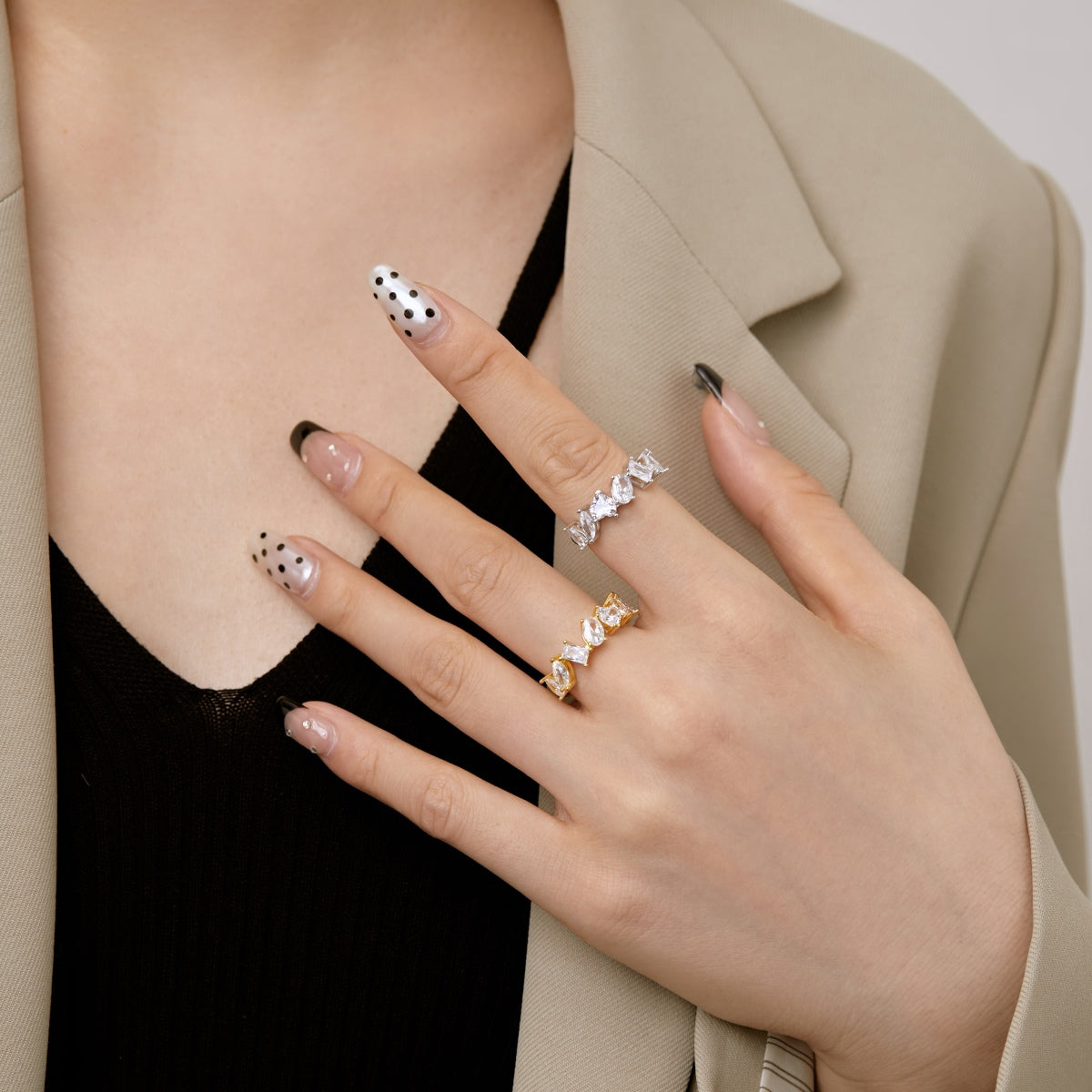 [CharmAmor]Delicate Multi Cut Ring