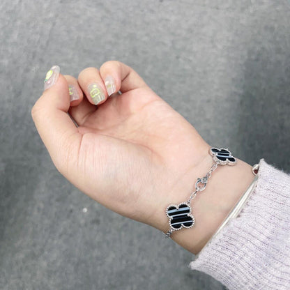 [CharmAmor]CLOVER 5 MOTIF VEINED ONYX BRACELET SILVER
