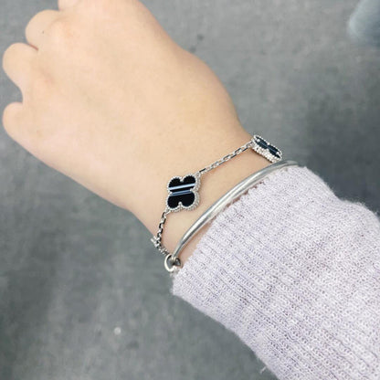 [CharmAmor]CLOVER 5 MOTIF VEINED ONYX BRACELET SILVER