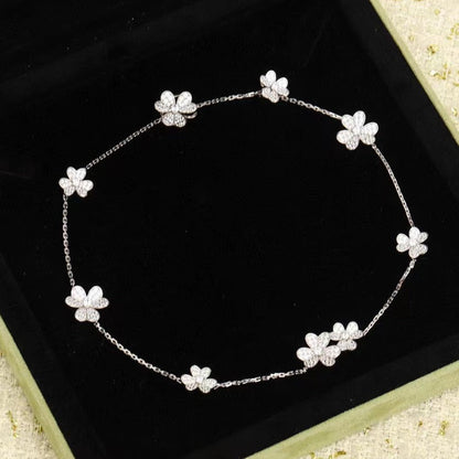 [CharmAmor]FRIVOLE SILVER 9 FLOWERS NECKLACE