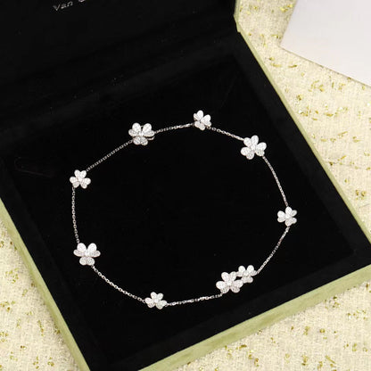 [CharmAmor]FRIVOLE SILVER 9 FLOWERS NECKLACE