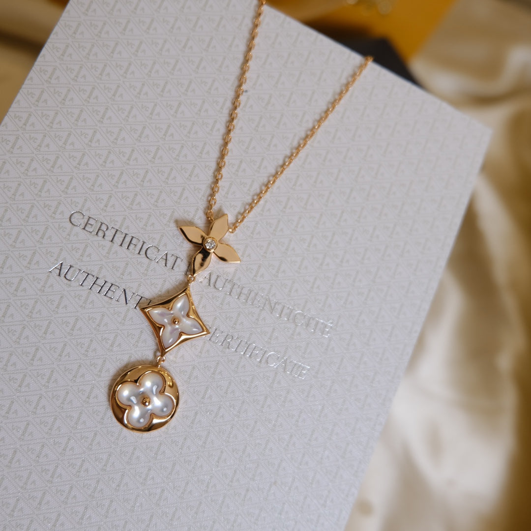 [CharmAmor]COLOR BLOSSOM LARIAT NECKLACE PINK GOLD WHITE MOTHER PEARL AND DIAMOND