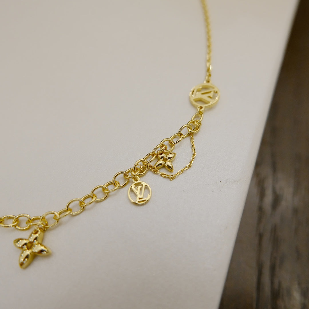 [CharmAmor]BLOOMING SUPPLE NECKLACE BRASS