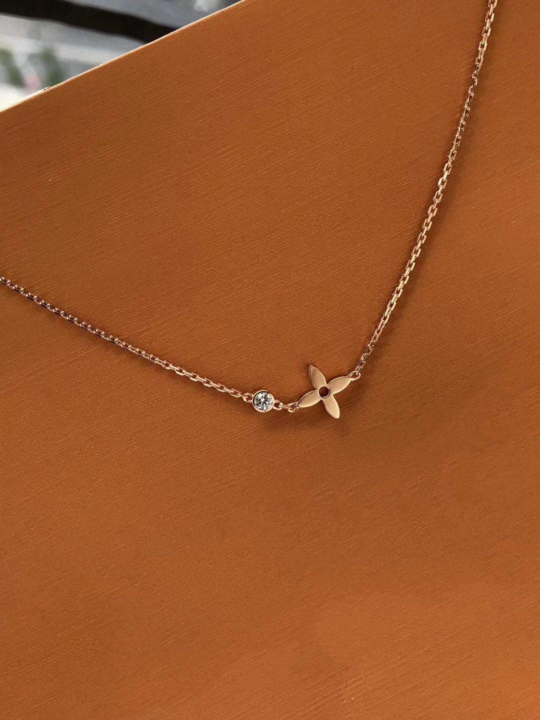 [CharmAmor]BLOSSOM PENDANT PINK GOLD AND DIAMOND