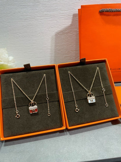 [CharmAmor]H CIRCE MOISSANITE PENDANT NECKLACE GOLD