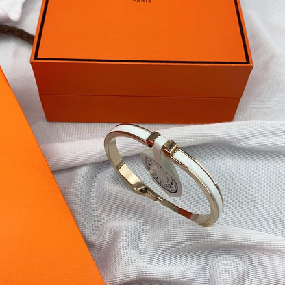 [CharmAmor]CLASSIC HM CLIC WHITE 8MM ENAMEL BRACELET