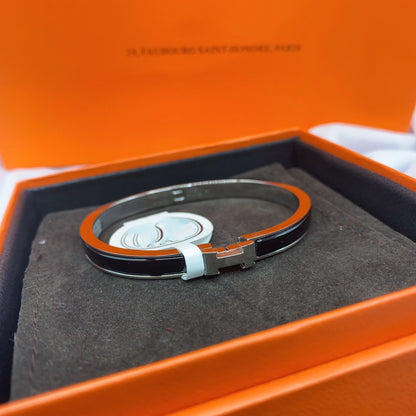 [CharmAmor]CLASSIC HM CLIC BLACK 8MM ENAMEL BRACELET