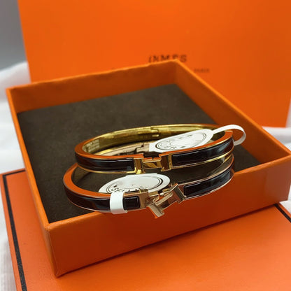 [CharmAmor]CLASSIC HM CLIC BLACK 8MM ENAMEL BRACELET