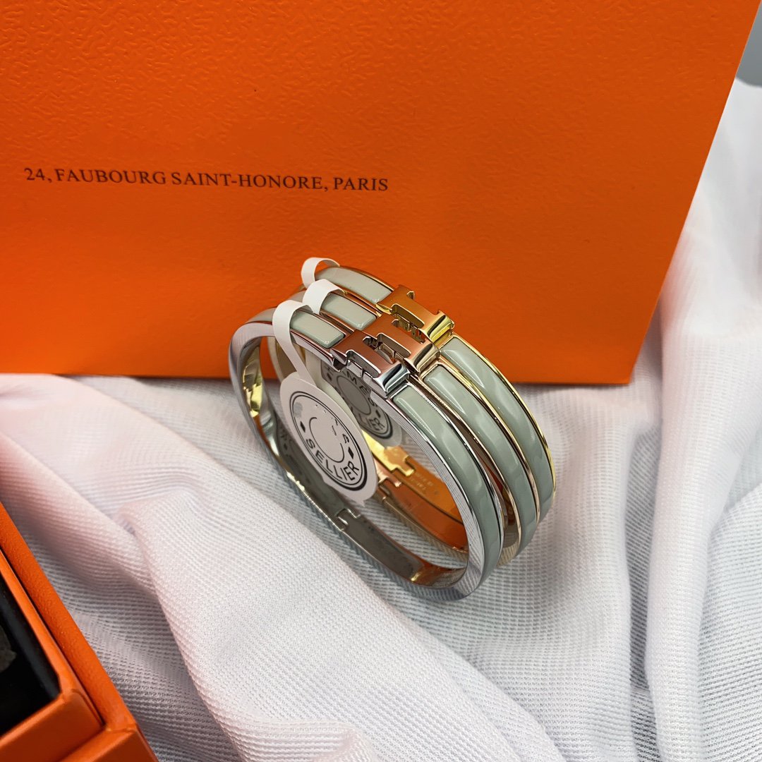 [CharmAmor]CLASSIC HM CLIC GREEN 8MM ENAMEL BRACELET