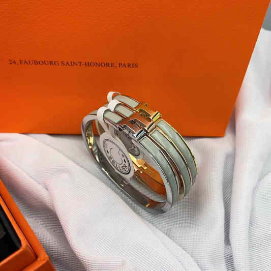 [CharmAmor]CLASSIC HM CLIC GREEN 8MM ENAMEL BRACELET