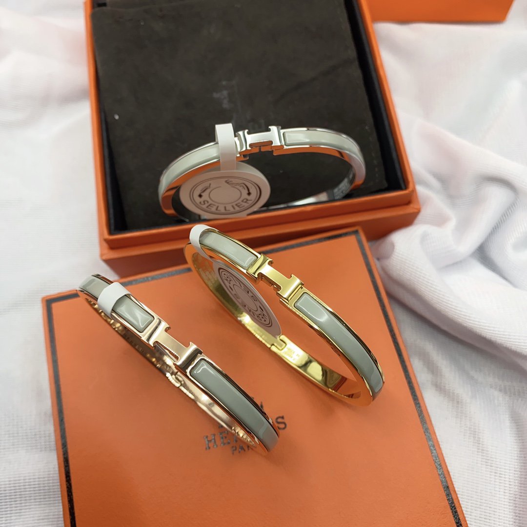 [CharmAmor]CLASSIC HM CLIC GREEN 8MM ENAMEL BRACELET