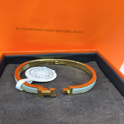 [CharmAmor]CLASSIC HM CLIC GREEN 8MM ENAMEL BRACELET
