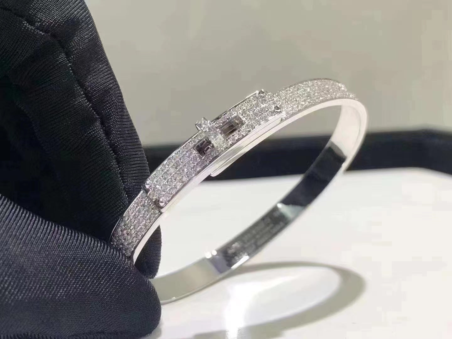 [CharmAmor]HM KELLY BRACELET IN SILVER AND FULL PAVE DIAMOND