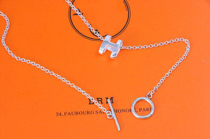 [CharmAmor]HM NECKLACE H LETTER OVAL SERIES