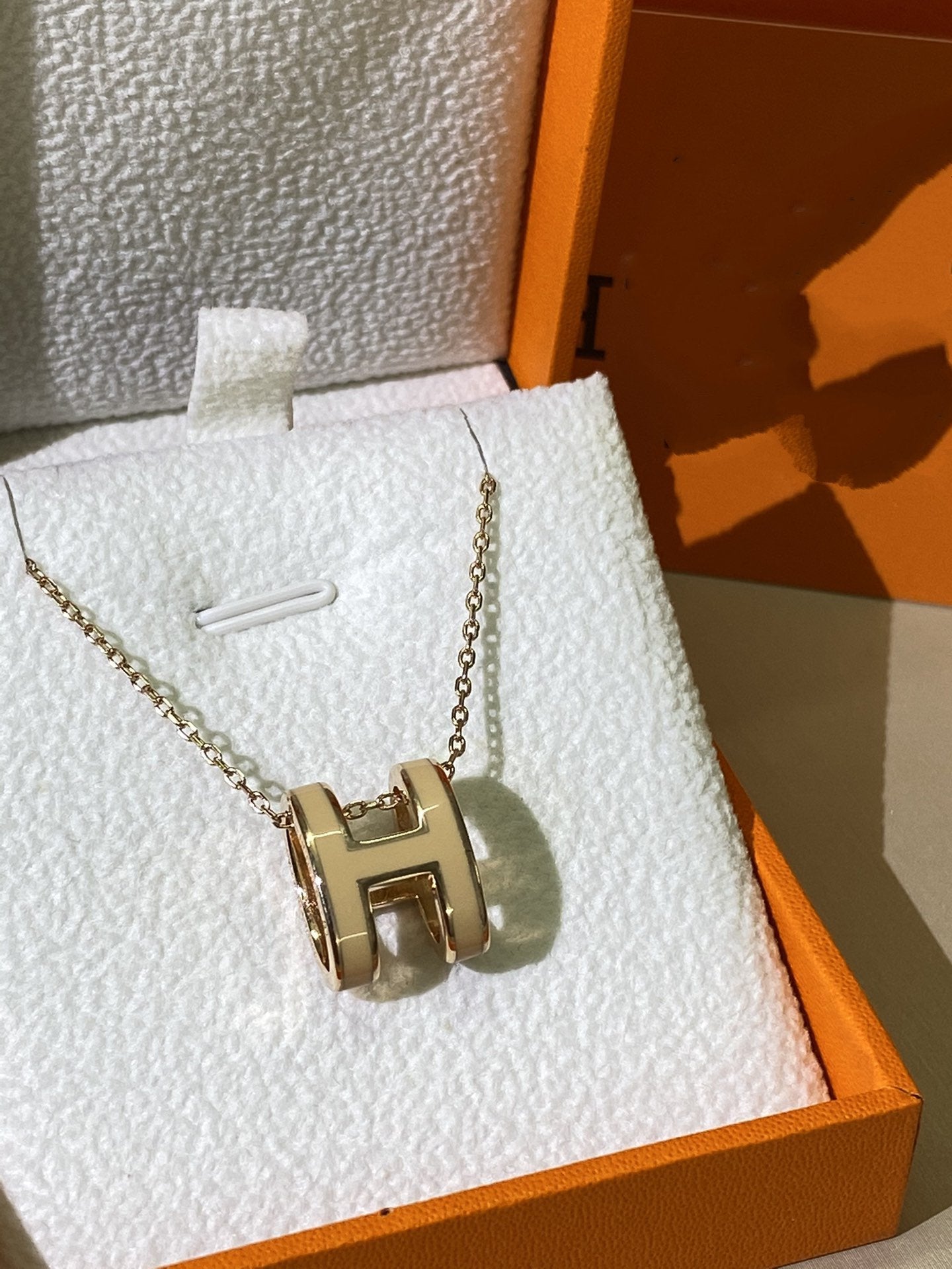 [CharmAmor]HM CLIC YELLOW ENAMEL GOLD NECKLACE