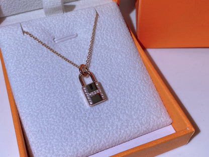 [CharmAmor]HM ADVANCED NICHE LOCK HEAD NECKLACE DIAMONDS
