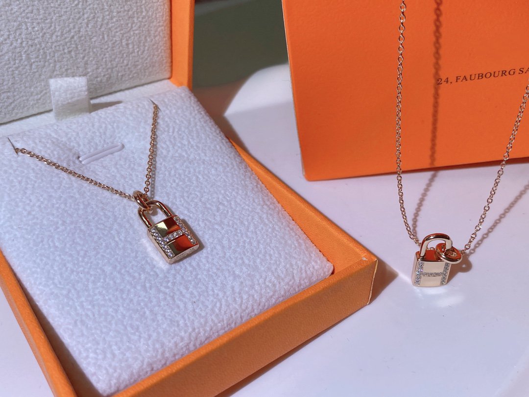 [CharmAmor]HM ADVANCED NICHE LOCK HEAD NECKLACE DIAMONDS