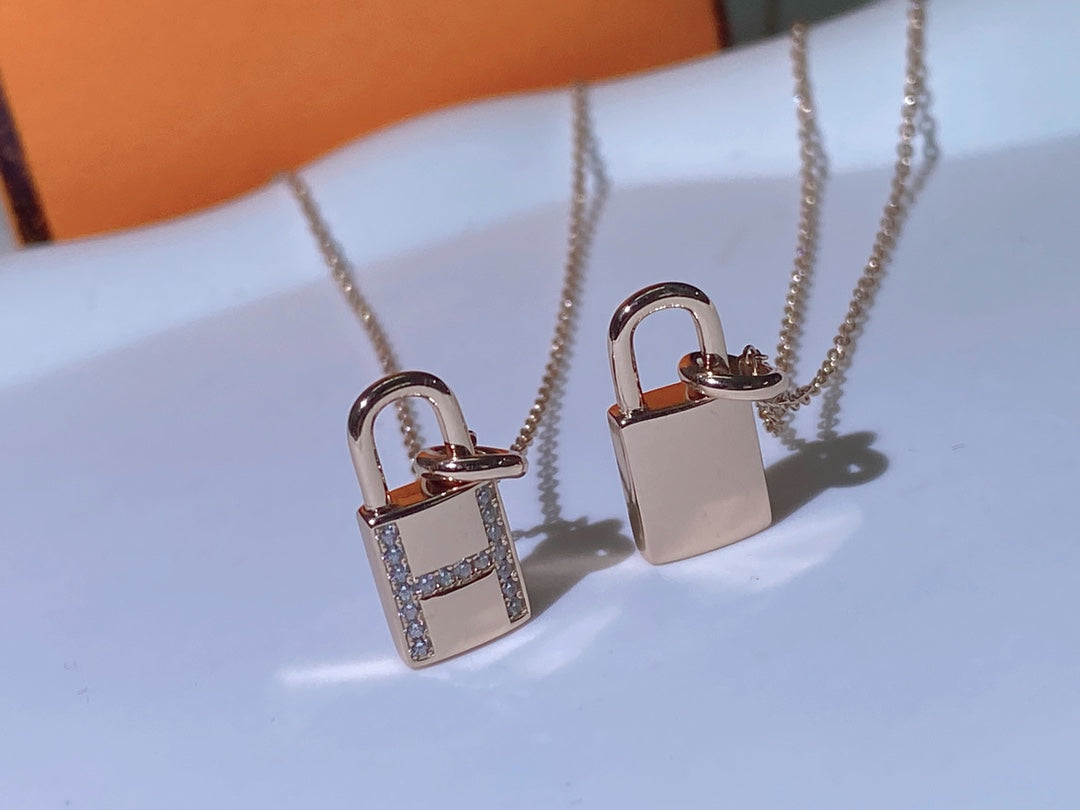 [CharmAmor]HM ADVANCED NICHE LOCK HEAD NECKLACE DIAMONDS