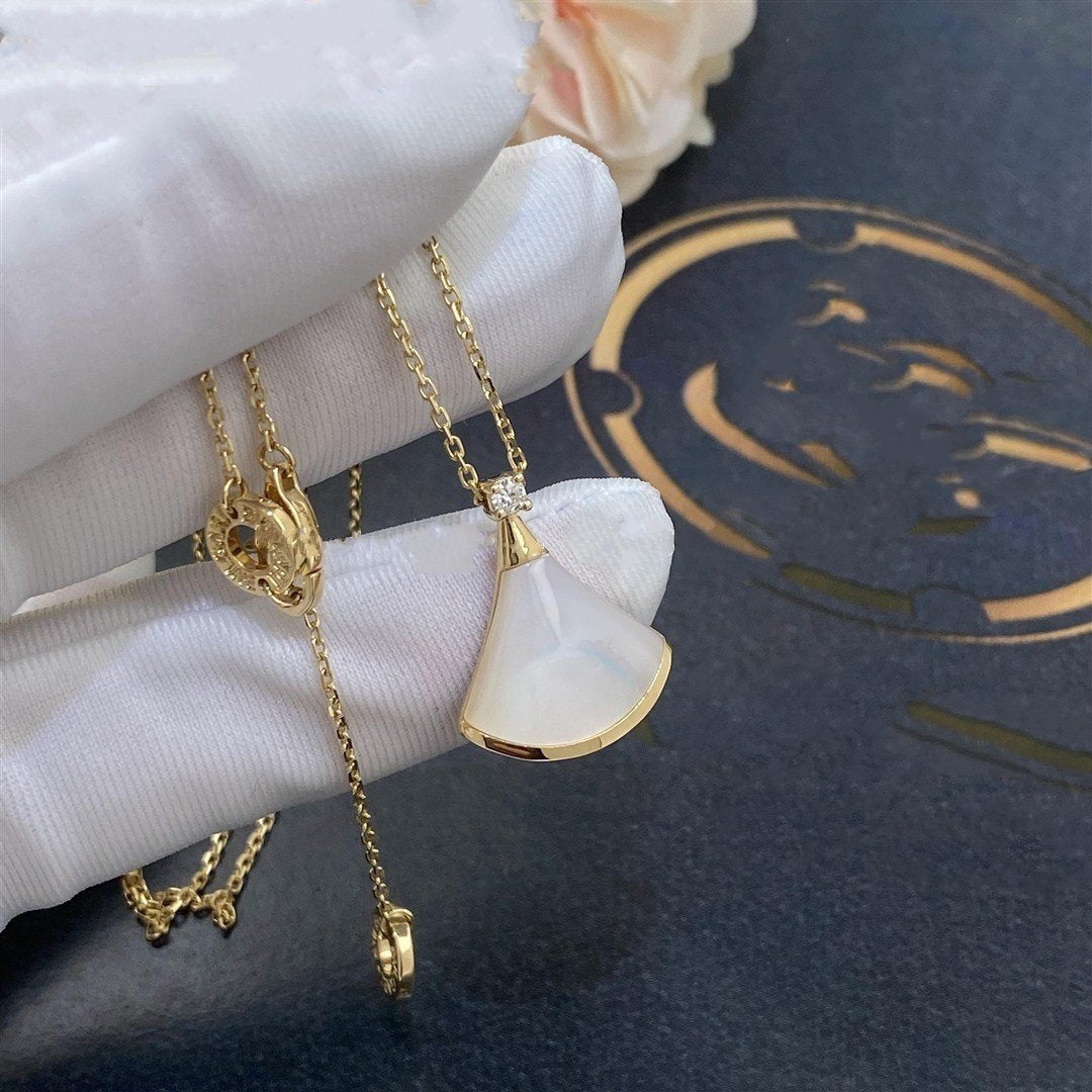 [CharmAmor]DREAM NECKLACE WHITE MOP GOLD 1 DIAMOND