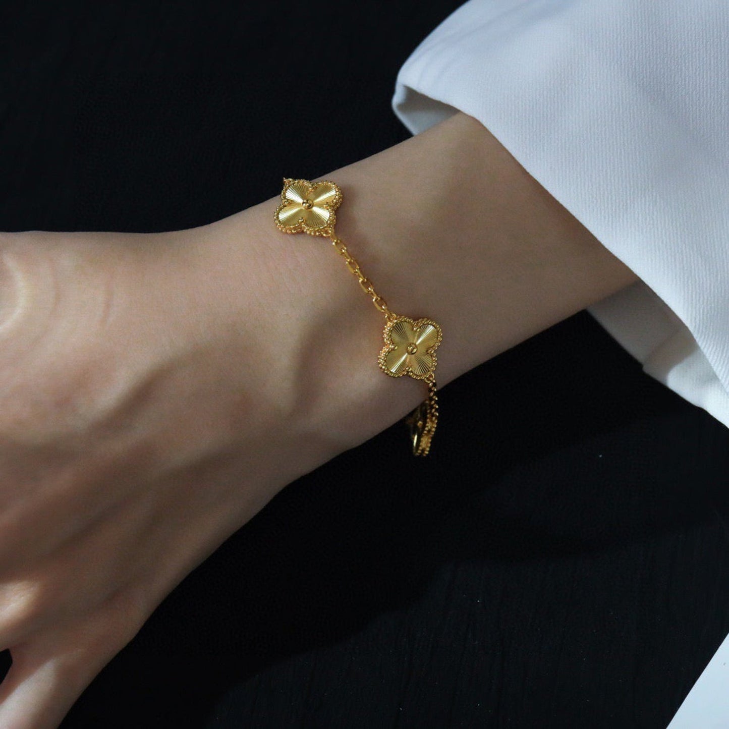 [CharmAmor]CLOVER 5 FLOWERS LASER BRACELET