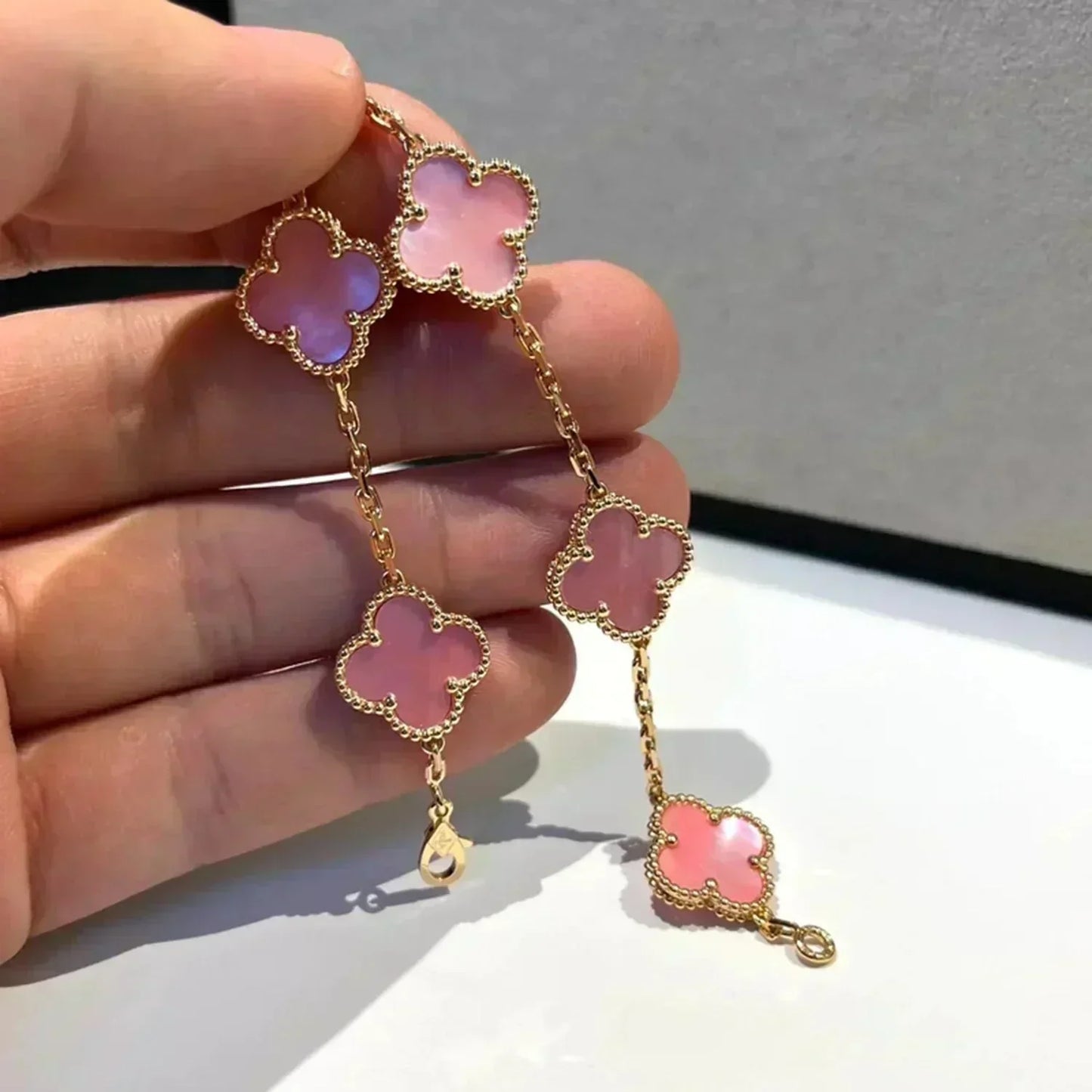 [CharmAmor]CLOVER 5 PINK MOP BRACELET