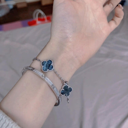 [CharmAmor]CLOVER 5 MOTIF PIETERSITE SILVER BRACELET