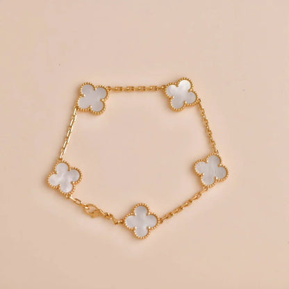 [CharmAmor] CLOVER WHITE PEARL MOP 5 MOTIF BRACELET COLLECTION