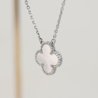 [CharmAmor]CLOVER  15MM WHITE MOTHER-OF-PEARL SILVER